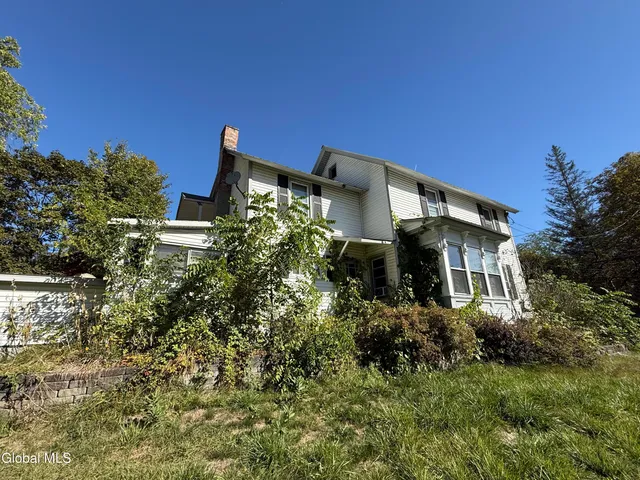 $119,000 | 64 Saunders Street, Whitehall, NY 12887