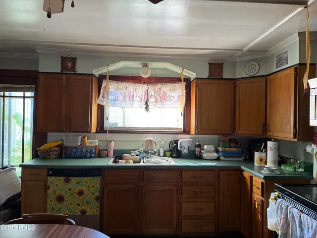 $119,000 | 64 Saunders Street, Whitehall, NY 12887