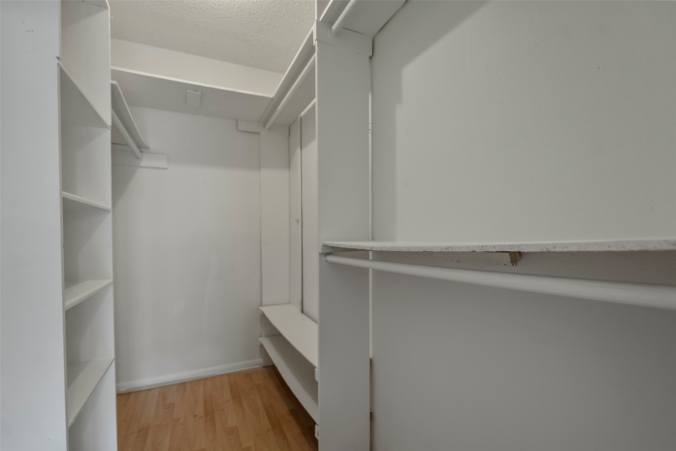 7120 Deer Creek Court Spring, TX 77379 - Photo 20 of 23 Principal closet