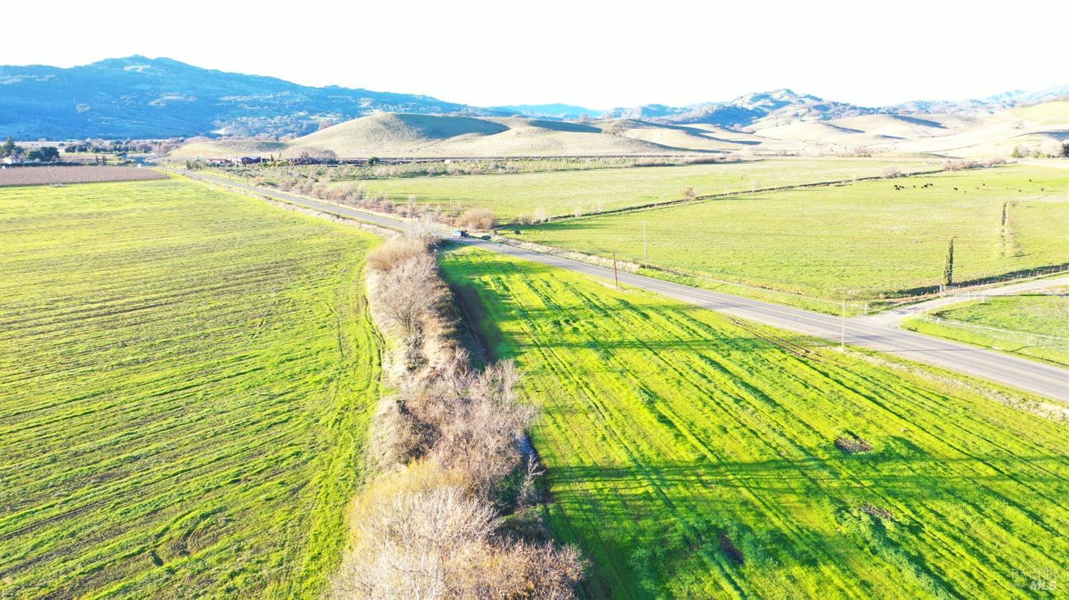 4683 Abernathy Road Fairfield, CA 94534 - Photo 11 of 44 a view of an ocean and a mountain view