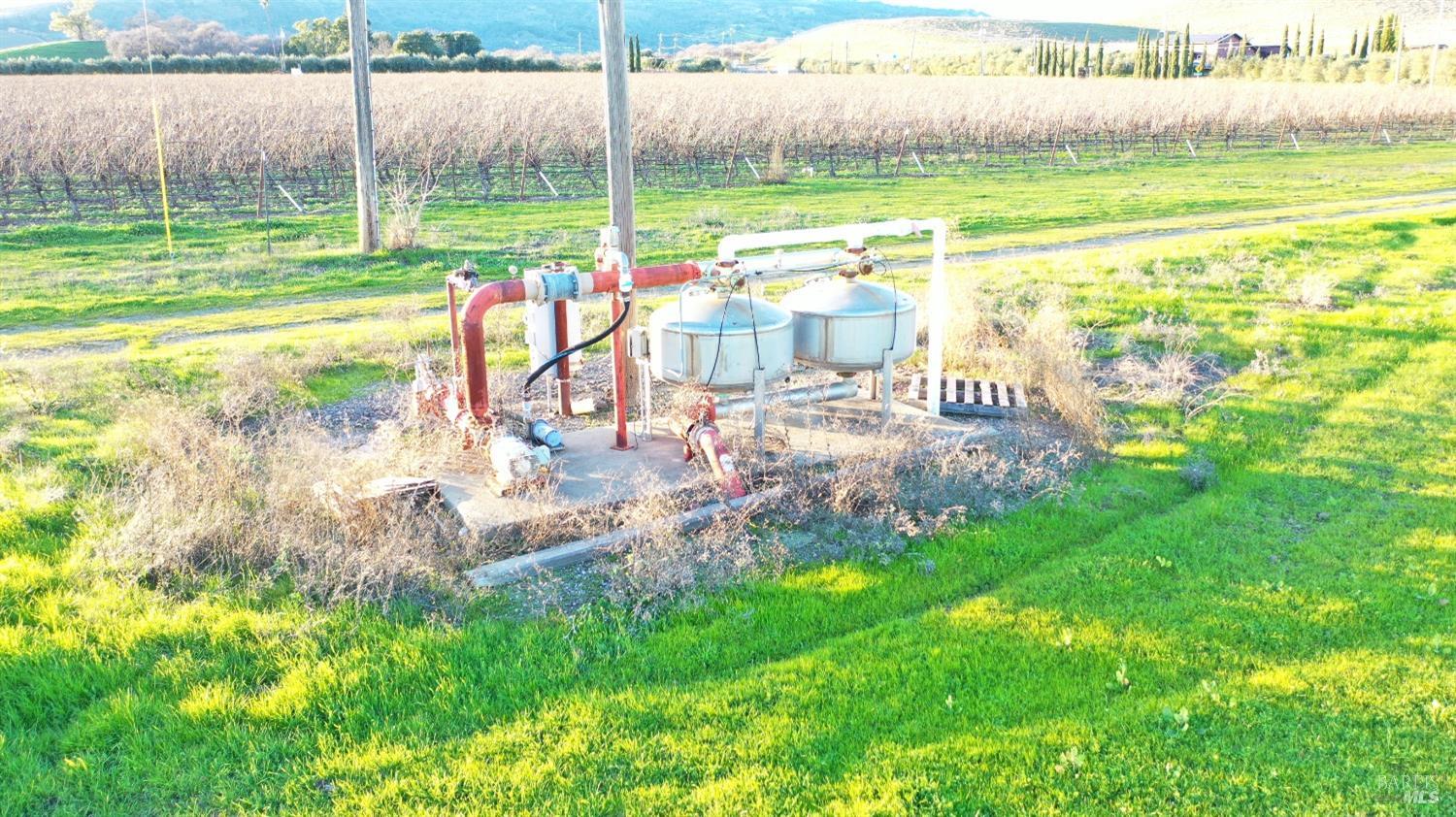 4683 Abernathy Road Fairfield, CA 94534 - Photo 35 of 44 a view of a park with a big yard