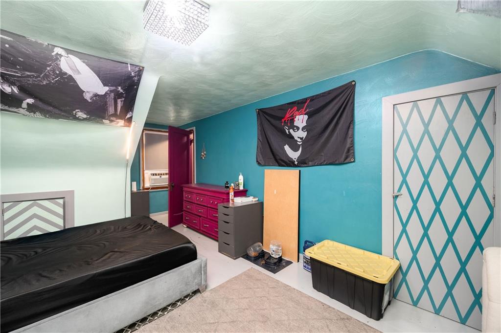 1525 Neely Street Natrona Heights, PA 15065 - Photo 19 of 26