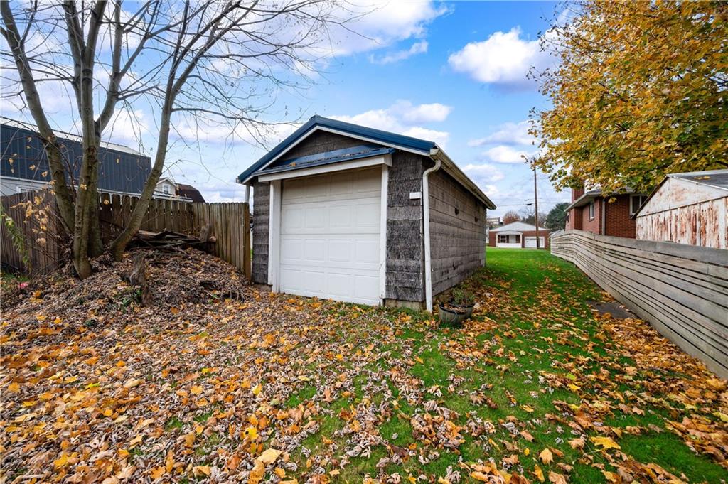 1525 Neely Street Natrona Heights, PA 15065 - Photo 24 of 26