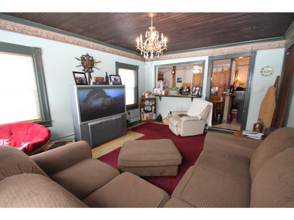 511 Mammoth Road Londonderry, NH 03053 - Photo 19 of 25