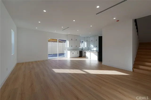 $4,500 | 14123 Emelita Street, Sherman Oaks, CA 91401