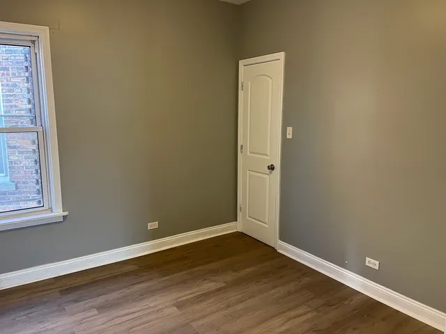 $2,000 | 1451 North Massasoit Avenue, Unit 2, Chicago, IL 60651