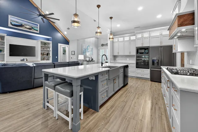 $1,085,000 | 5701 Red Cedar Street, Pensacola, FL 32507