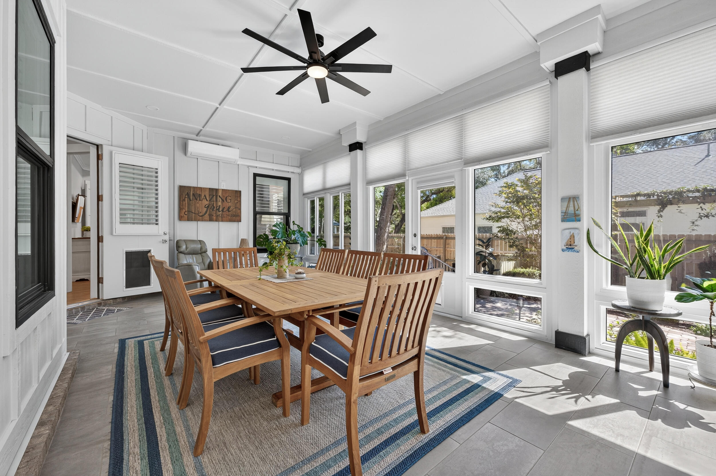 5701 Red Cedar Street Pensacola, FL 32507 - Photo 18 of 68 5701 red cedar st-pcola-47