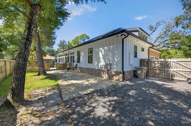 $1,085,000 | 5701 Red Cedar Street, Pensacola, FL 32507