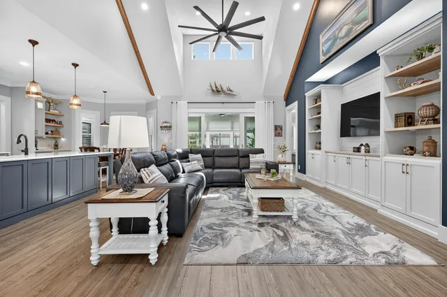 $1,085,000 | 5701 Red Cedar Street, Pensacola, FL 32507