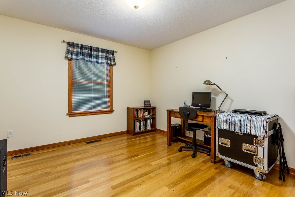 43050 Russia Road Elyria, OH 44035 - Photo 26 of 35 Gallery Image 26