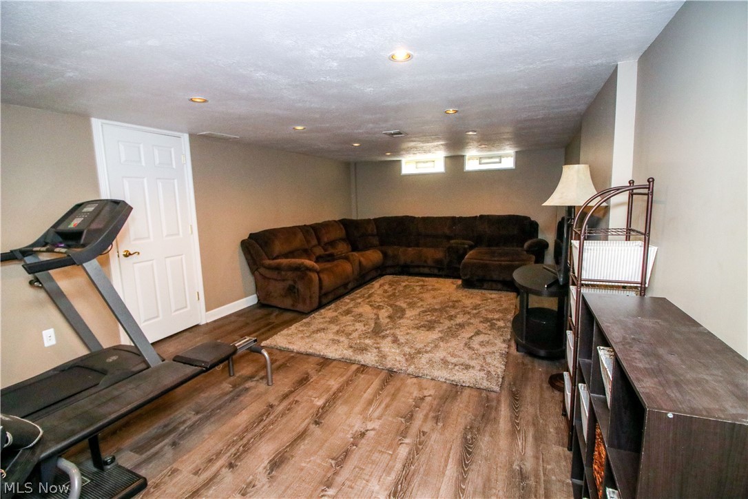 5583 Reef Road Mentor, OH 44060 - Photo 26 of 33 Gallery Image 26