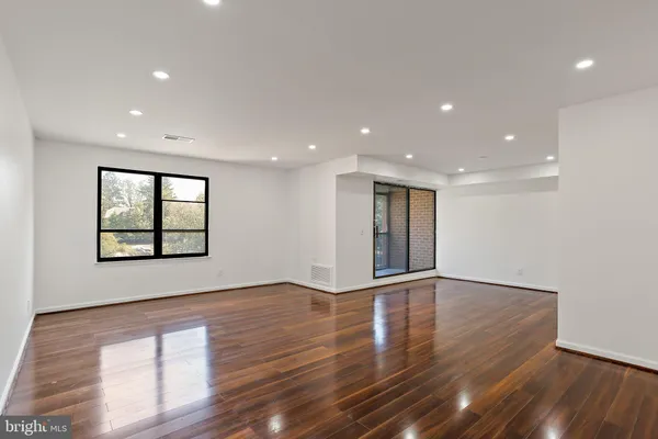 $1,650 | 6317 Park Heights Avenue, Unit 417, Baltimore, MD 21215