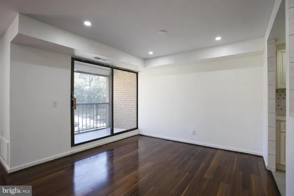 $1,650 | 6317 Park Heights Avenue, Unit 417, Baltimore, MD 21215