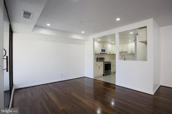 $1,650 | 6317 Park Heights Avenue, Unit 417, Baltimore, MD 21215