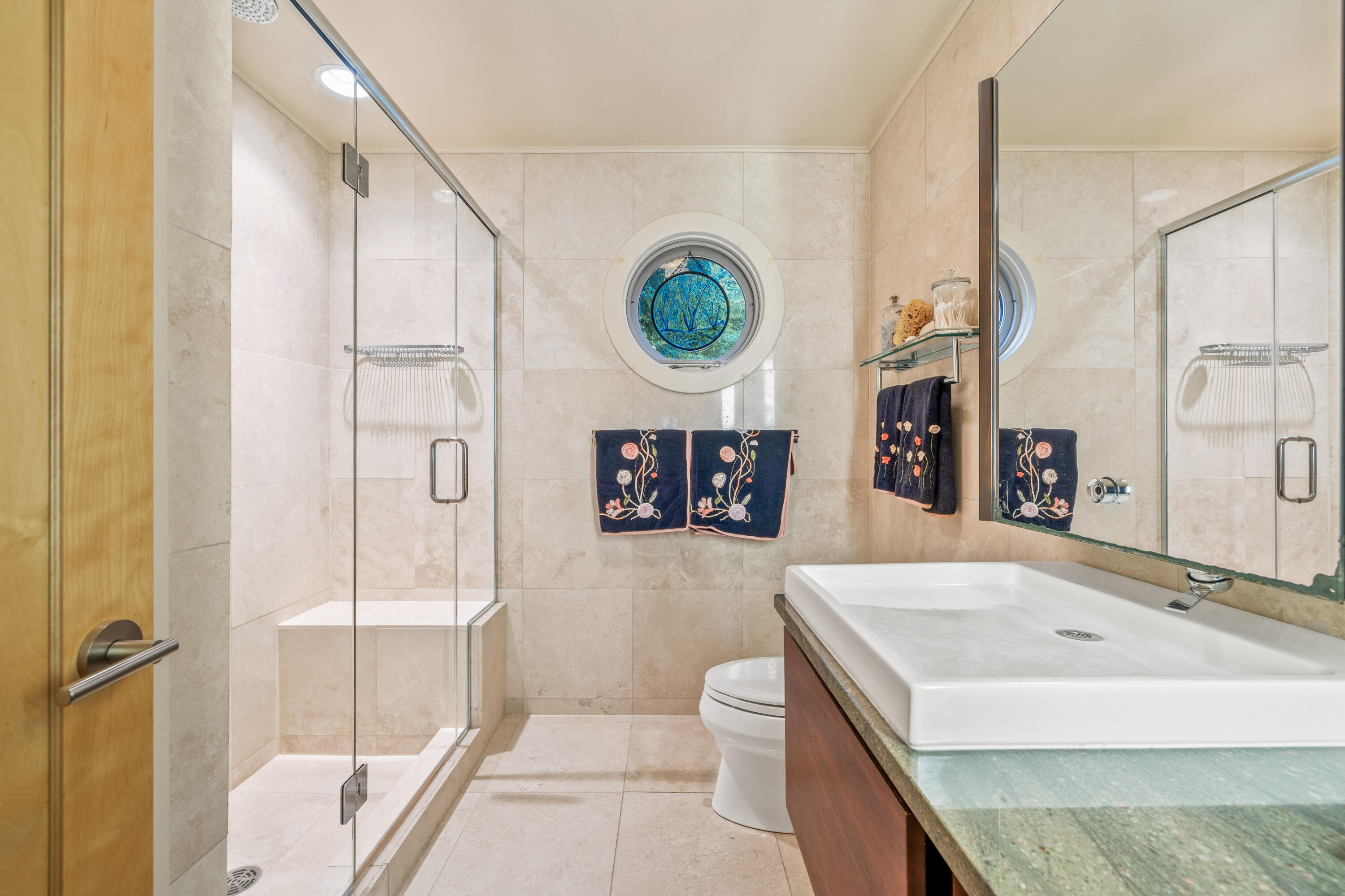 2810 Willow Point Drive Delavan, WI 53115 - Photo 15 of 36 Bath