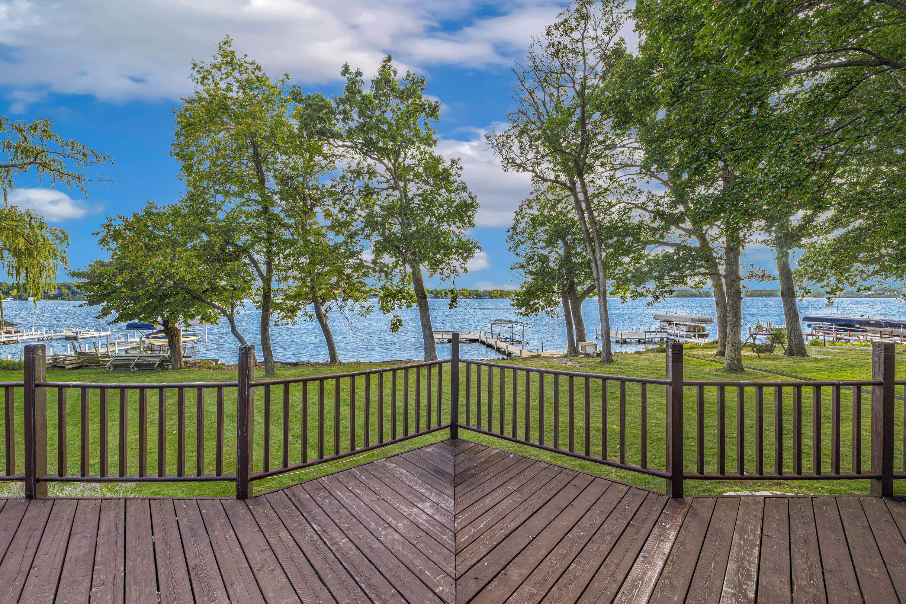 2810 Willow Point Drive Delavan, WI 53115 - Photo 28 of 36 Large Lakeside Deck
