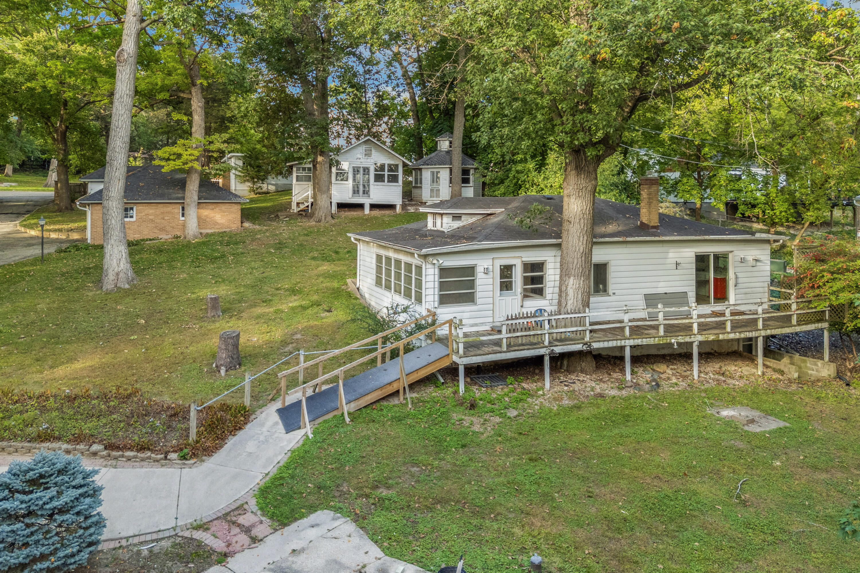 2810 Willow Point Drive Delavan, WI 53115 - Photo 32 of 36 Second Key Cottage