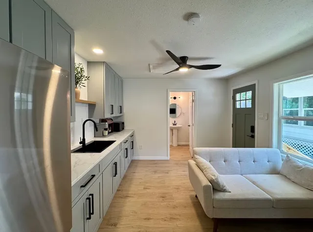 $539,900 | 1618 Weber Street, Houston, TX 77007