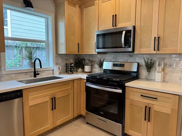 $539,900 | 1618 Weber Street, Houston, TX 77007