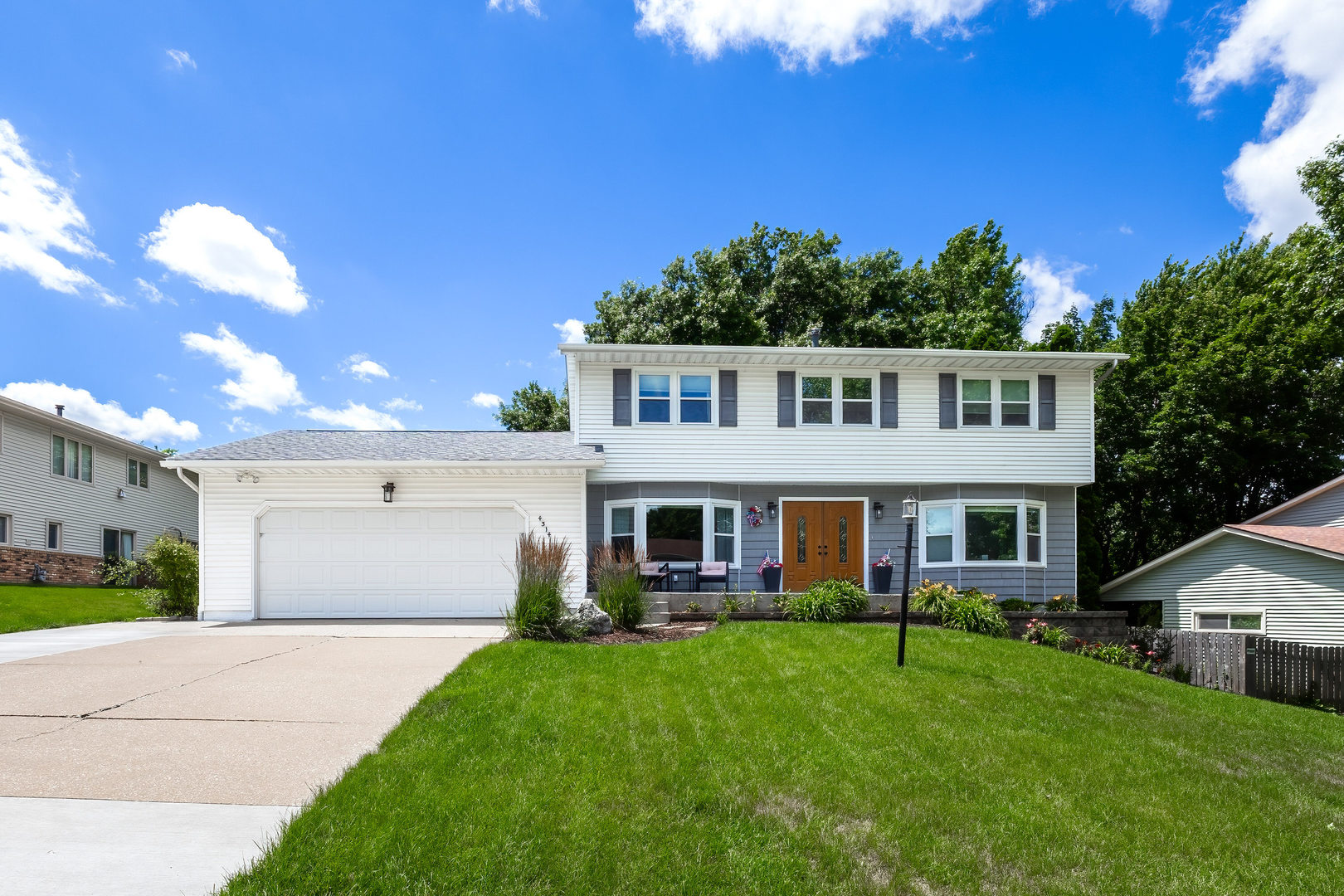 4314 Spring Street Davenport, IA 52807 - Photo 1 of 58