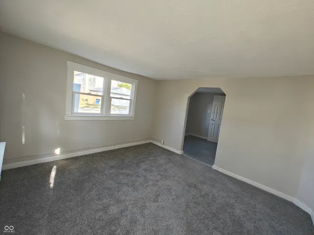 $695 | 316 East Franklin Street, Unit 6, Shelbyville, IN 46176