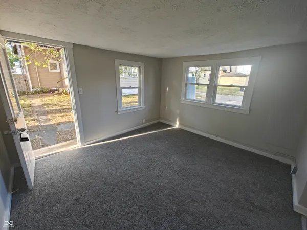 $595 | 316 East Franklin Street, Unit 6, Shelbyville, IN 46176