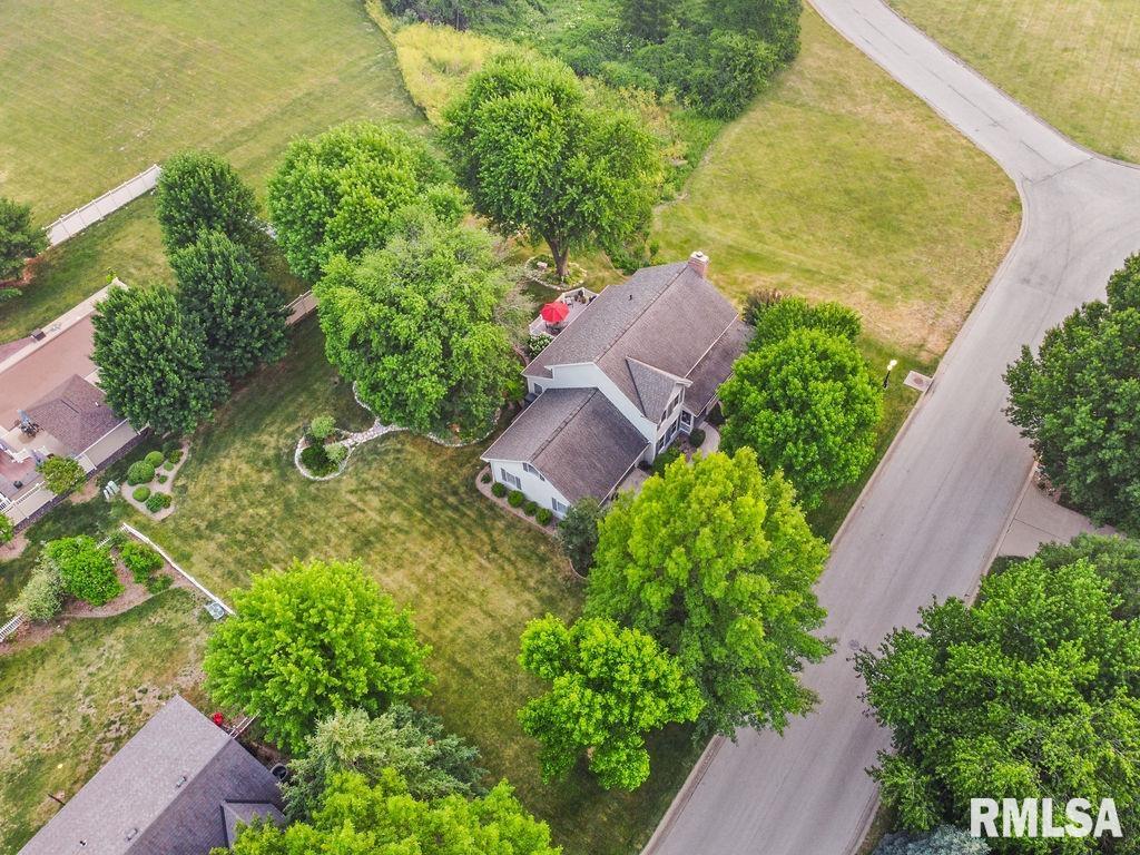 4214 Abbey Ridge Court Quincy, IL 62305 - Photo 2 of 35 Gallery Image 2