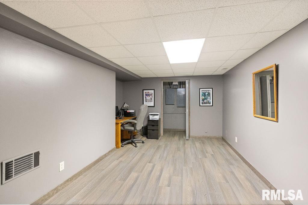 4214 Abbey Ridge Court Quincy, IL 62305 - Photo 22 of 35 Gallery Image 22