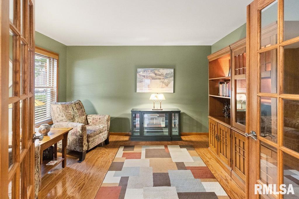 4214 Abbey Ridge Court Quincy, IL 62305 - Photo 10 of 35 Gallery Image 10