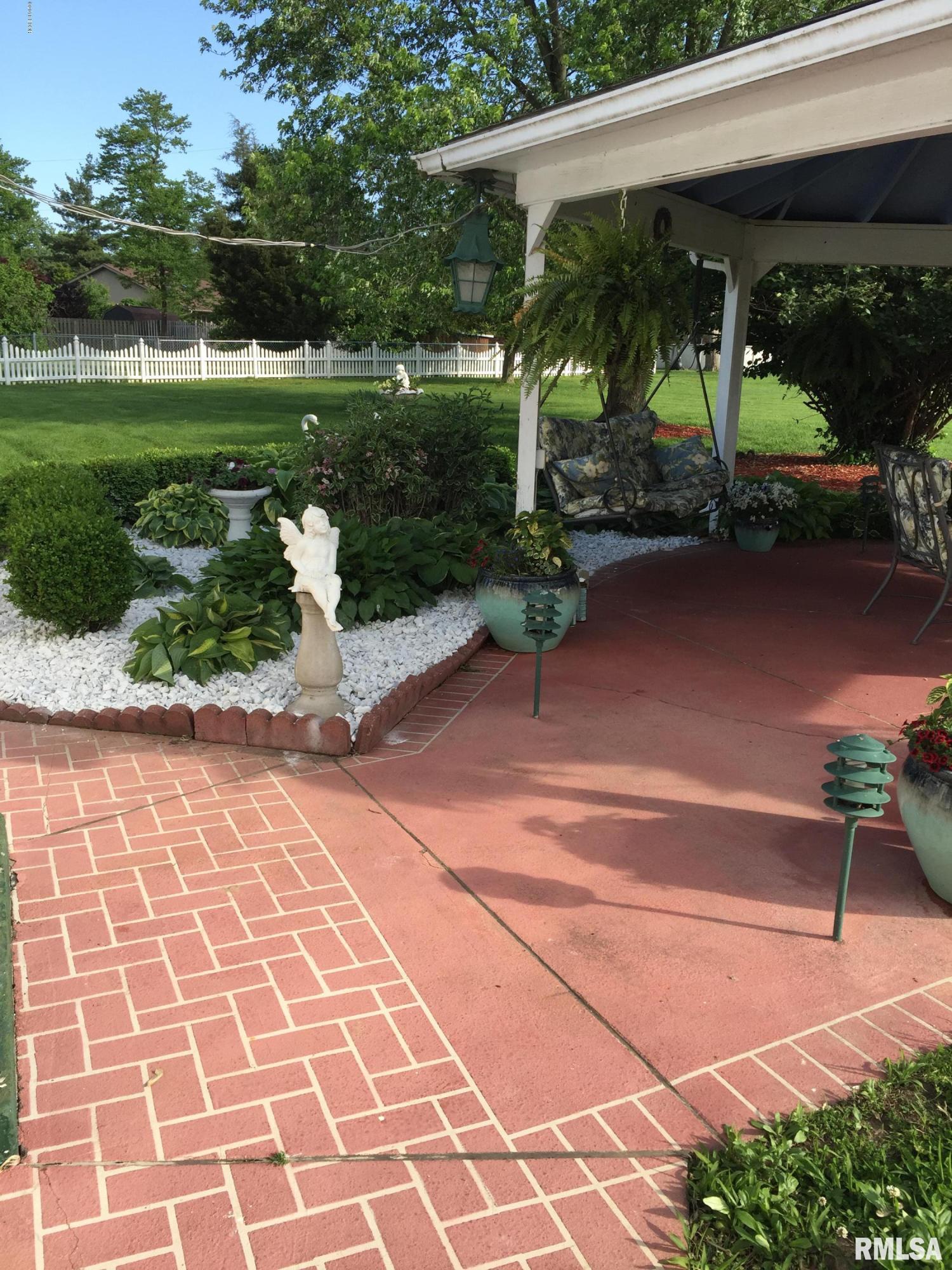 420 Bainbridge Road Marion, IL 62959 - Photo 11 of 39 Gallery Image 11
