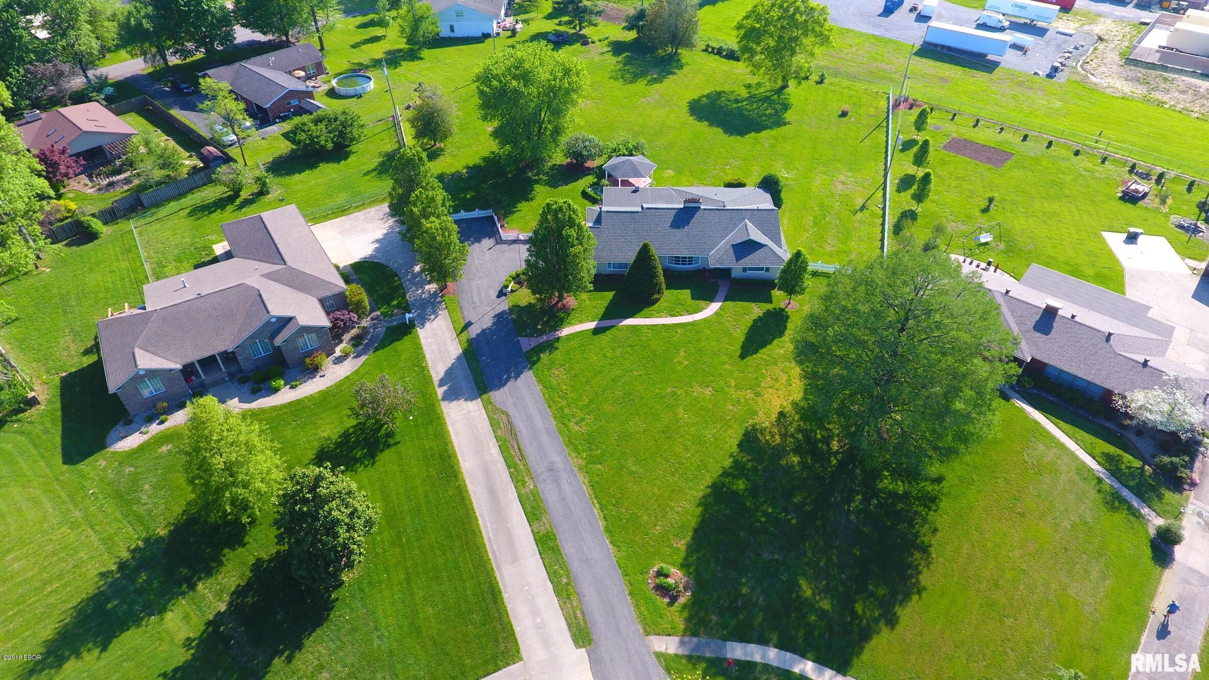 420 Bainbridge Road Marion, IL 62959 - Photo 17 of 39 Gallery Image 17