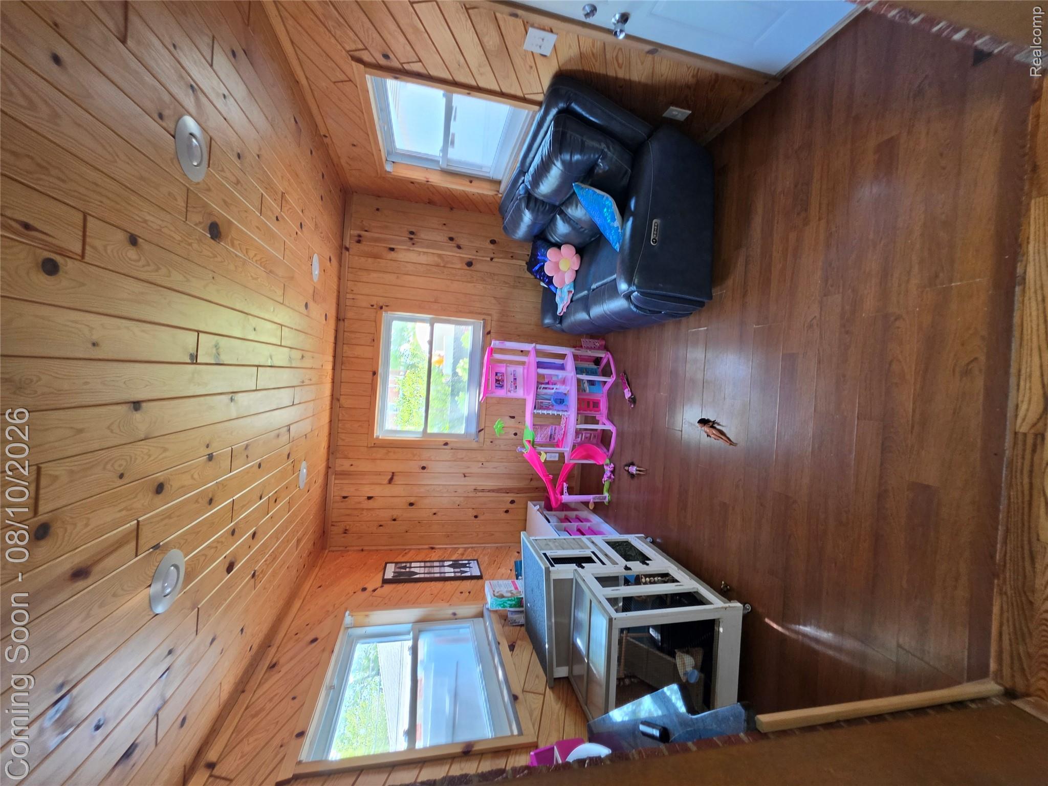 31159 Kelly Road Fraser, MI 48026 - Photo 5 of 13 20260803_145646.jpg
