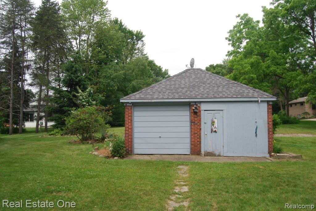 1330 John R Road Rochester, MI 48307 - Photo 26 of 27 Second Garage