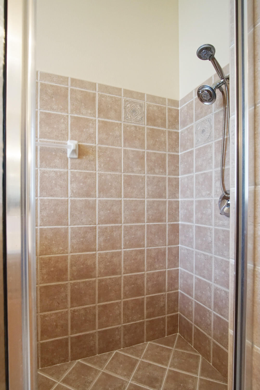 417 Southwest Blue Spring Court Port St. Lucie, FL 34986 - Photo 19 of 30 Photo May 25, 4 23 16 PM