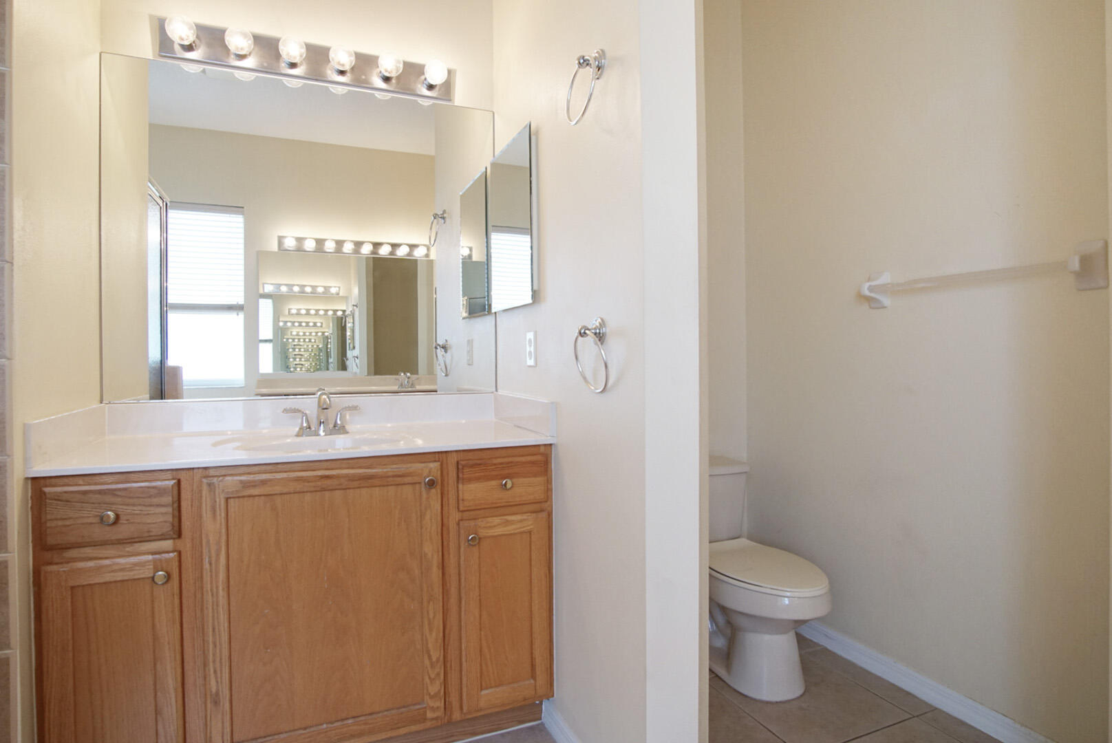 417 Southwest Blue Spring Court Port St. Lucie, FL 34986 - Photo 20 of 30 Photo May 25, 4 24 12 PM