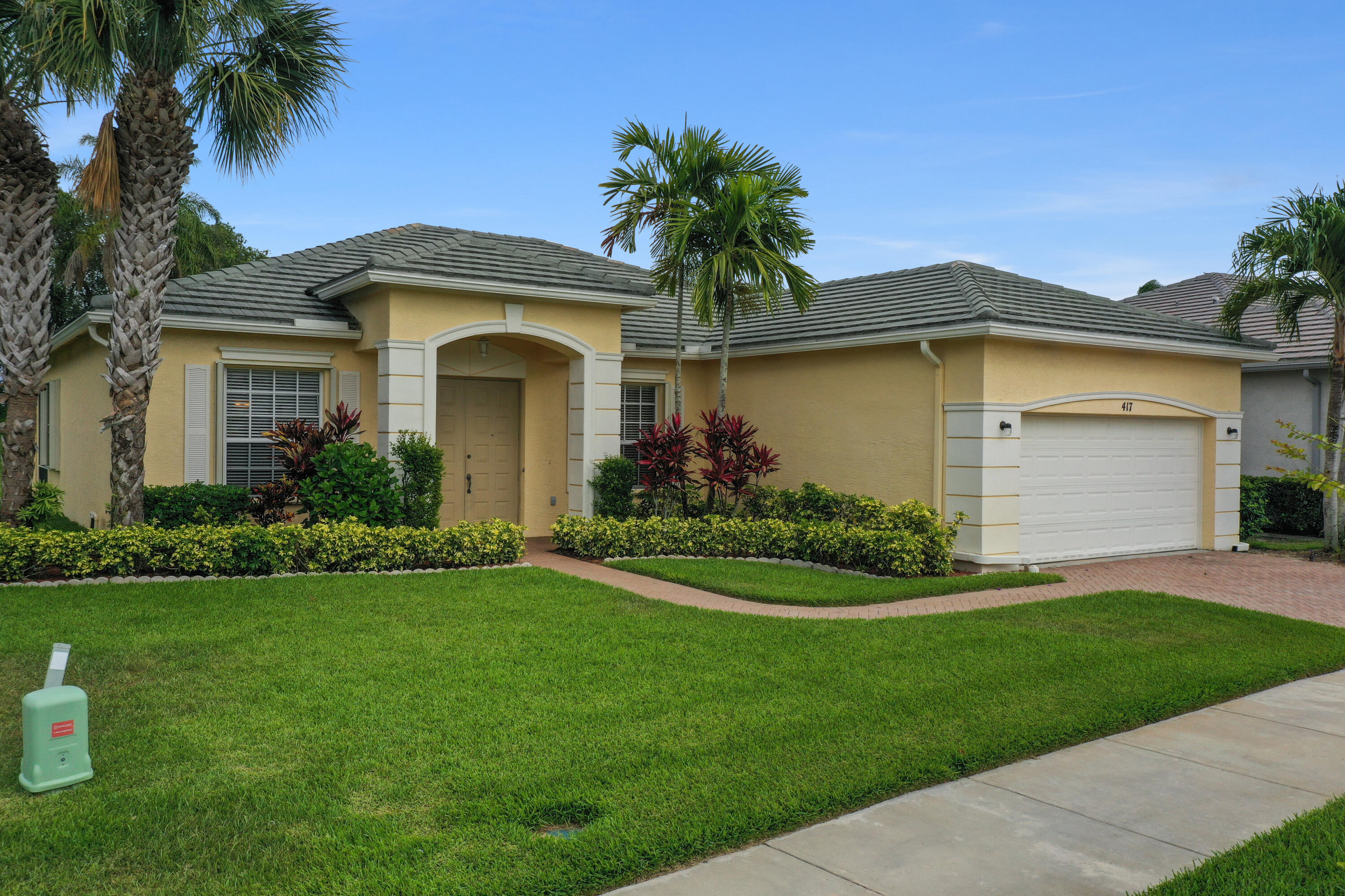 417 Southwest Blue Spring Court Port St. Lucie, FL 34986 - Photo 2 of 30 Photo May 25, 5 00 16 PM