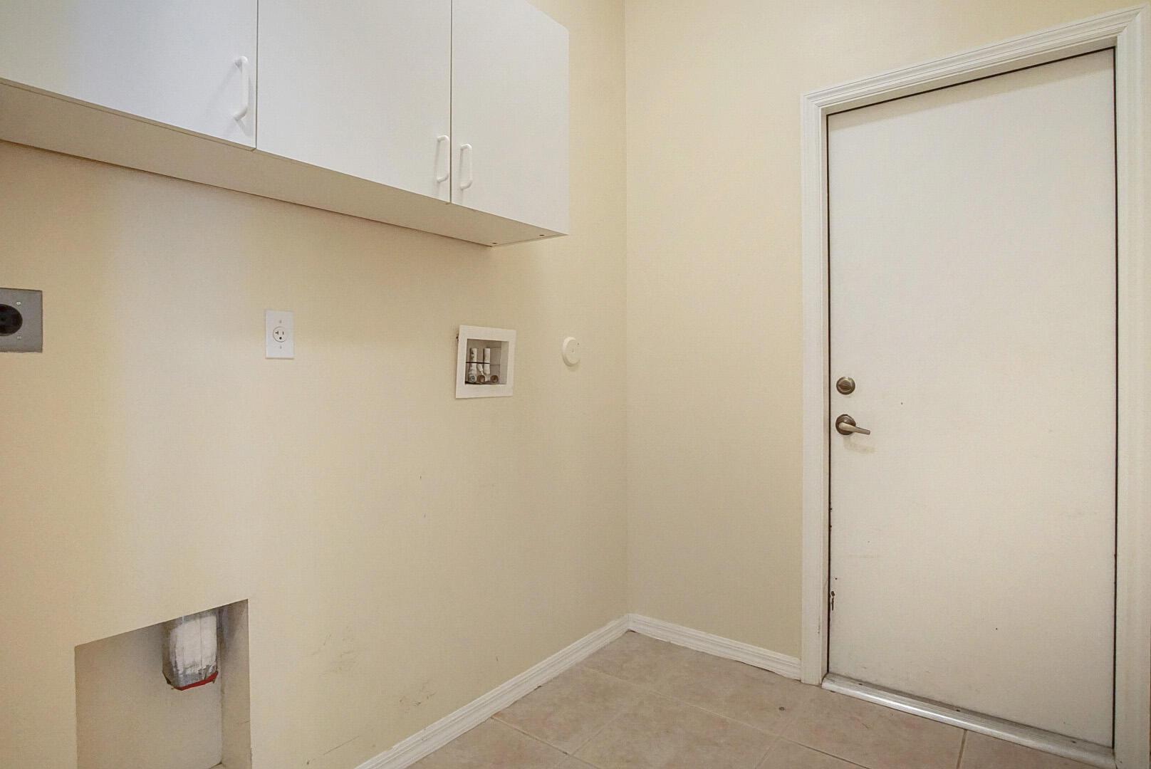 417 Southwest Blue Spring Court Port St. Lucie, FL 34986 - Photo 22 of 30 Photo May 25, 4 13 15 PM