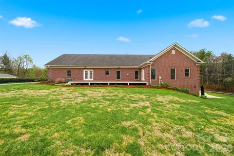 $699,900 | 3330 Shamrock Heights, Hudson, NC 28638