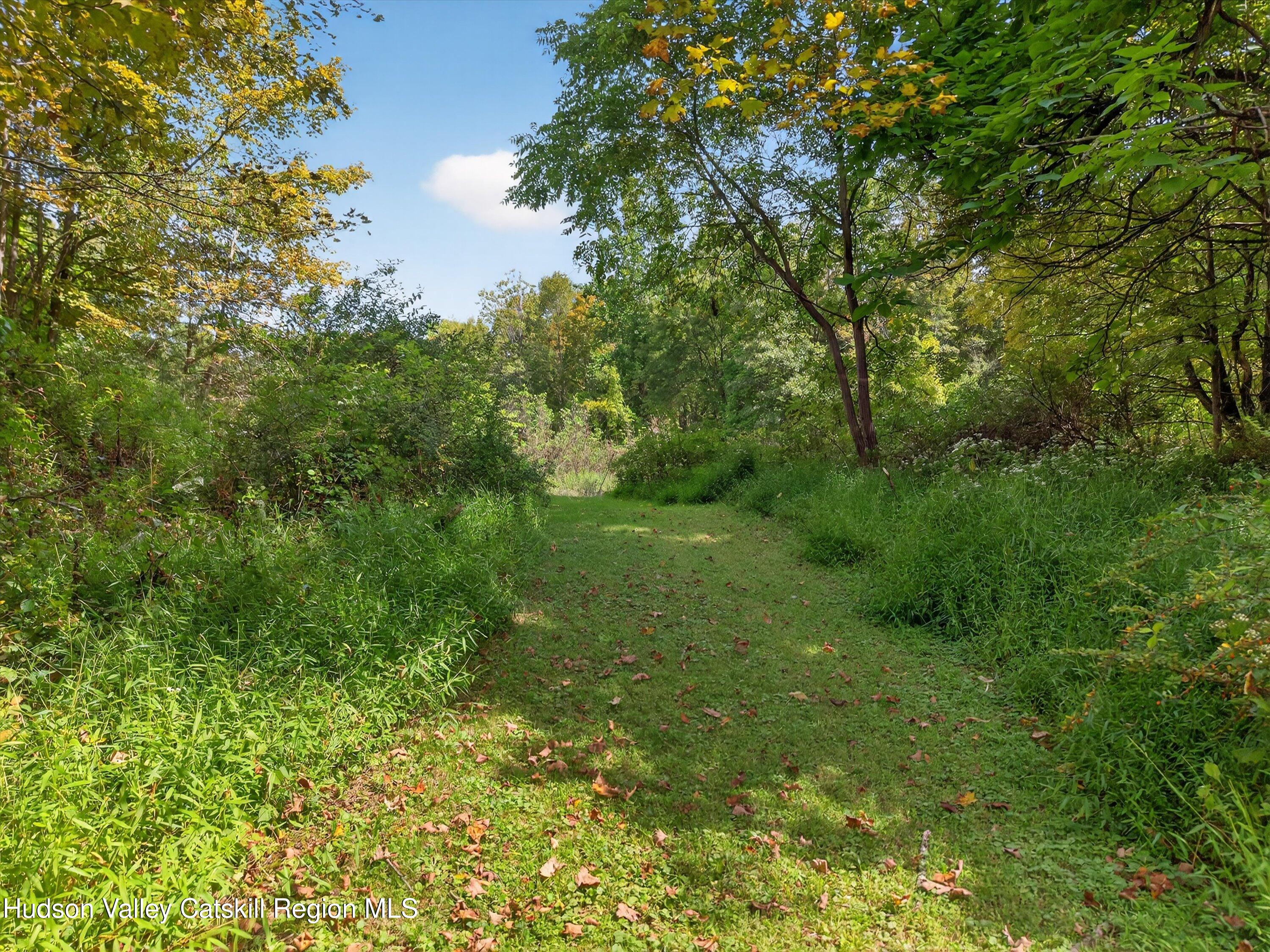 313 Cottekill Road Stone Ridge, NY 12484 - Photo 37 of 41 83-HTV1022