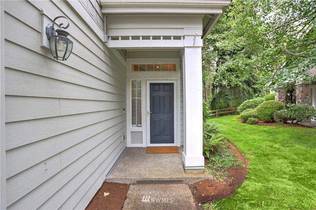 565 Elma Avenue Northeast Renton, WA 98059 - Photo 2 of 30 Gallery Image 2