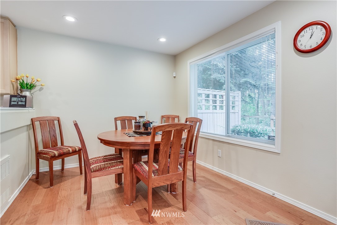 565 Elma Avenue Northeast Renton, WA 98059 - Photo 12 of 30 Gallery Image 12