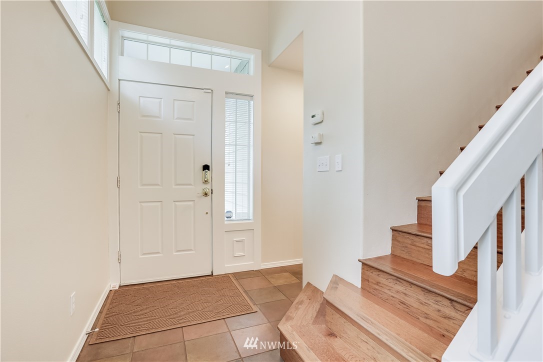 565 Elma Avenue Northeast Renton, WA 98059 - Photo 7 of 30 Gallery Image 7