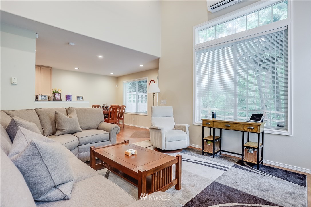 565 Elma Avenue Northeast Renton, WA 98059 - Photo 9 of 30 Gallery Image 9