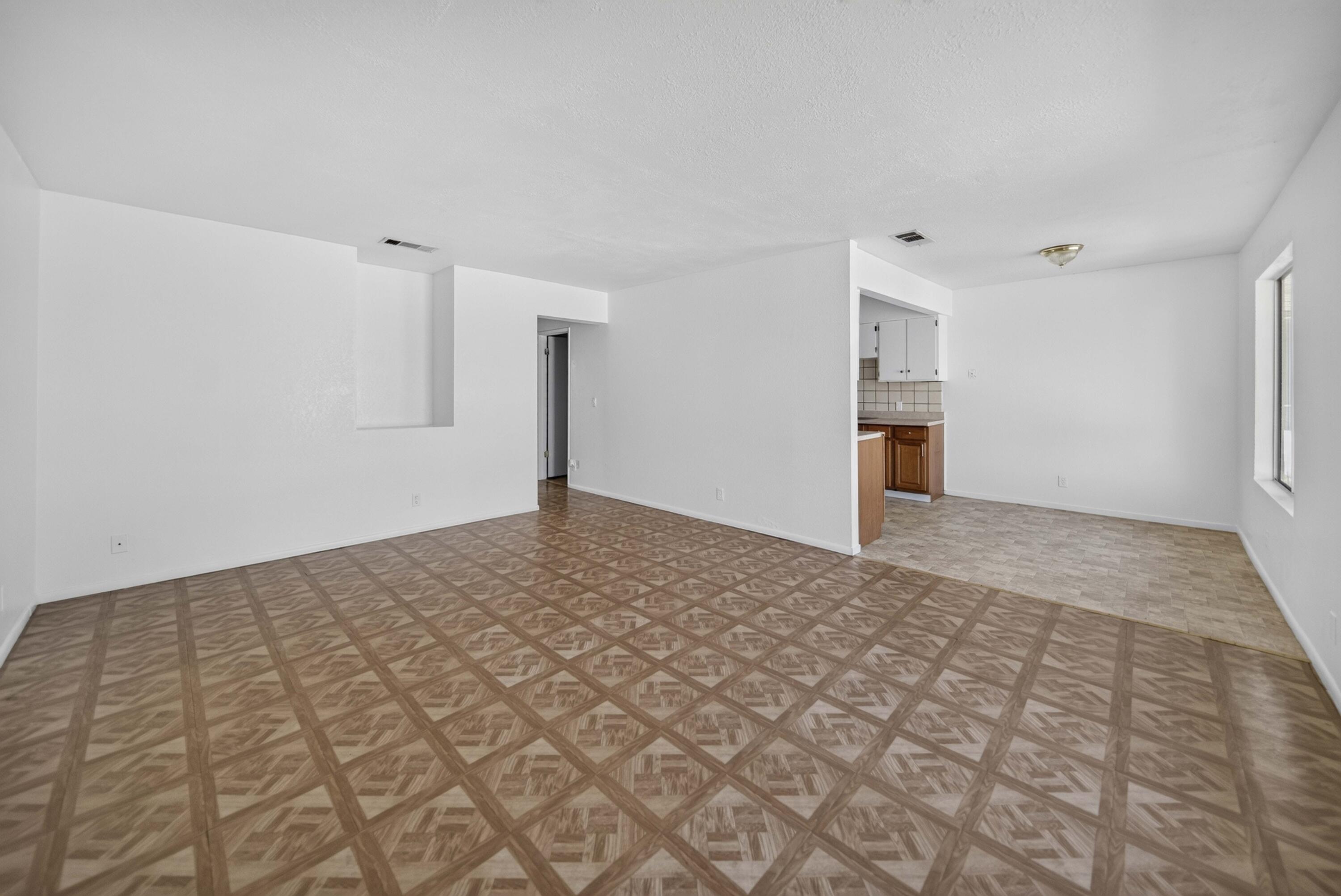 657 West Parlier Avenue Reedley, CA 93654 - Photo 5 of 17 shot-5 (5)