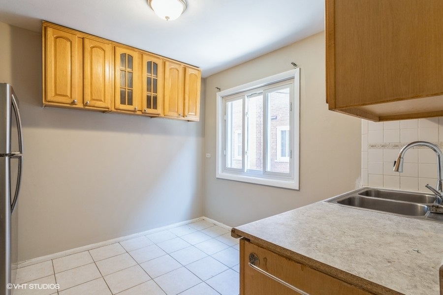 10055 Frontage Road, Unit D Skokie, IL 60077 - Photo 5 of 11