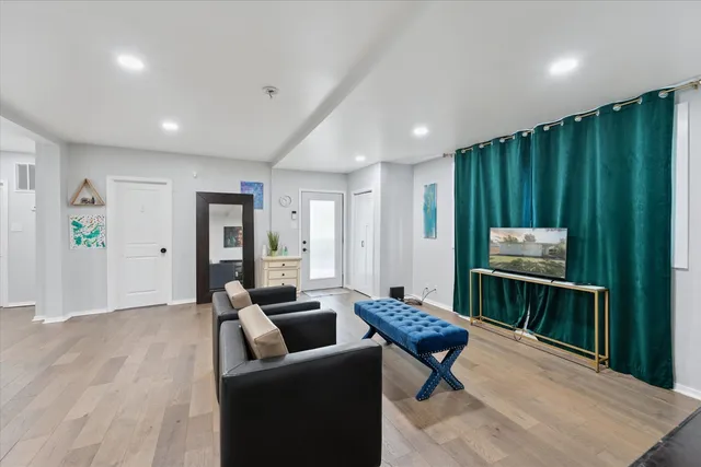 $1,950 | 1313 Gordon Avenue, Calumet City, IL 60409