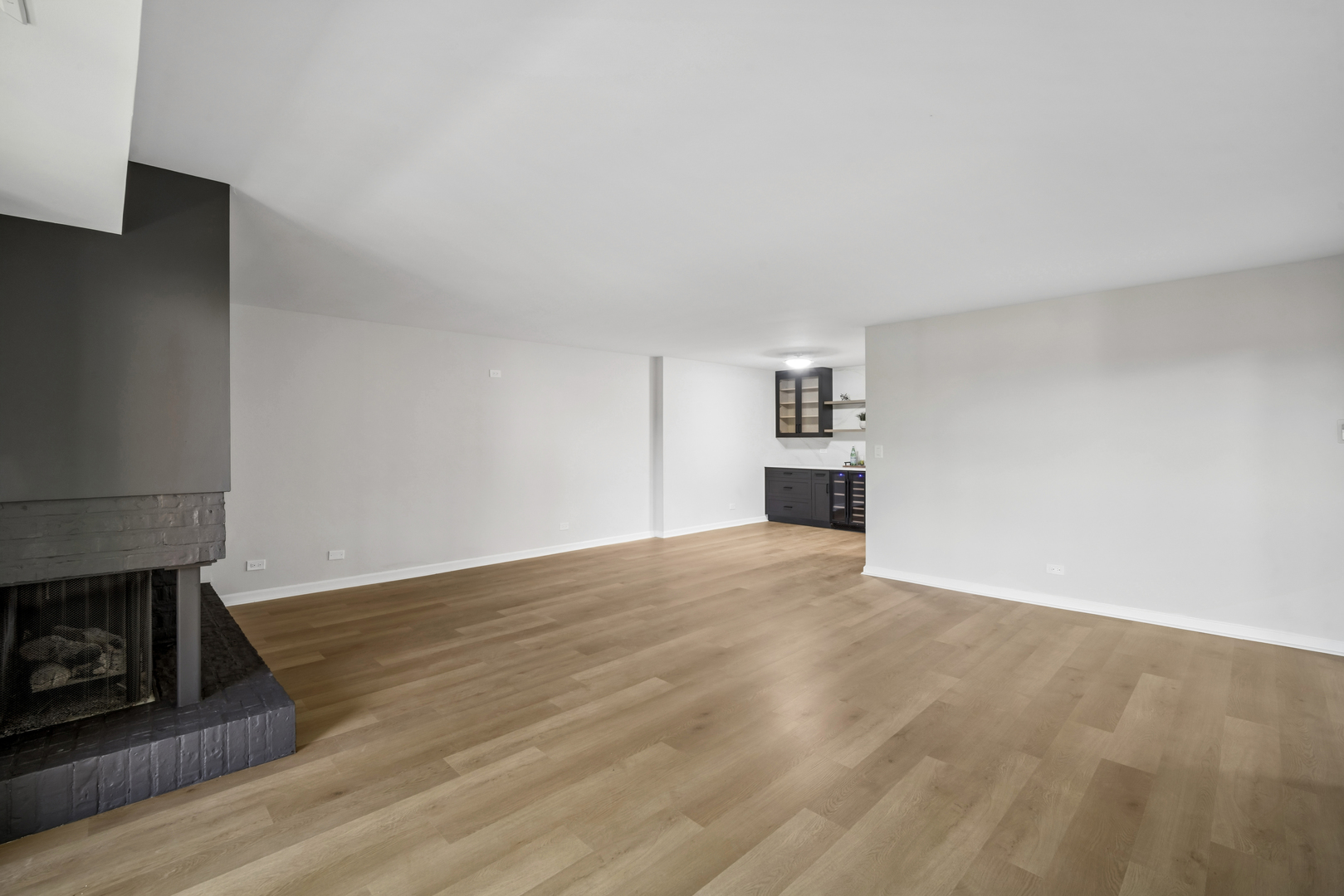 1621 Mission Hills Road, Unit 404 Northbrook, IL 60062 - Photo 5 of 21
