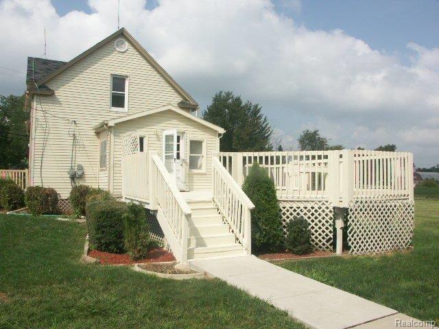 21705 29 Mile Road Ray, MI 48096 - Photo 2 of 25 Side and deck