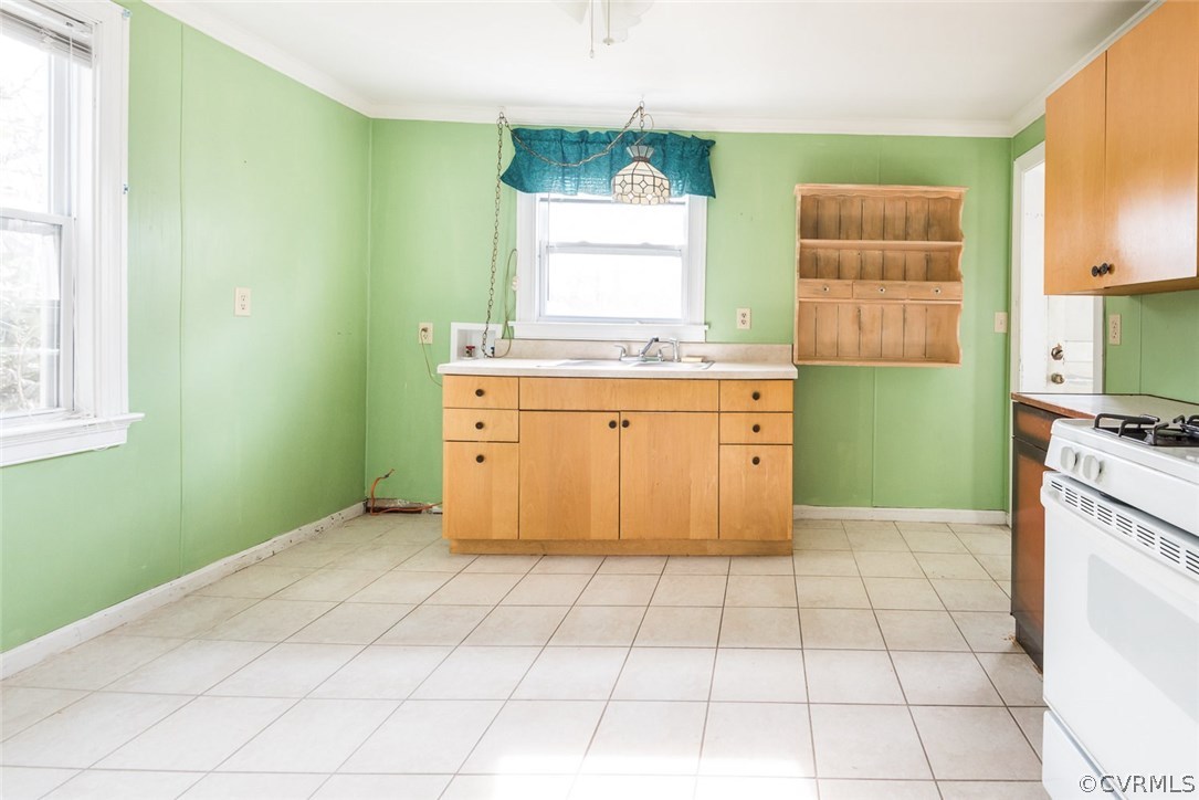 1229 Dotson Road Henrico, VA 23231 - Photo 8 of 21 Notice the washer hookup in the corner. Perfect sp